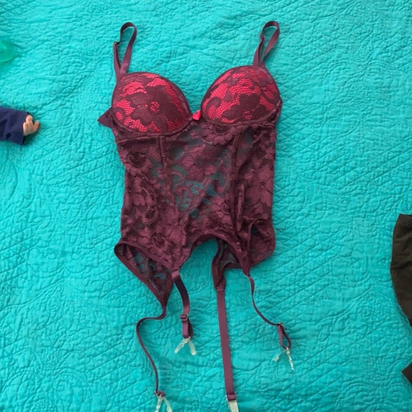 Pink corset - Picture 1 of 3